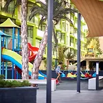 El Mar Pool & Mamaia Nord Lägenhet