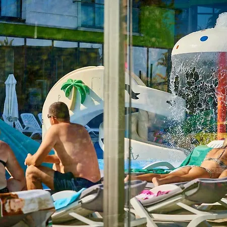 El Mar Pool & Mamaia Nord Апартаменты